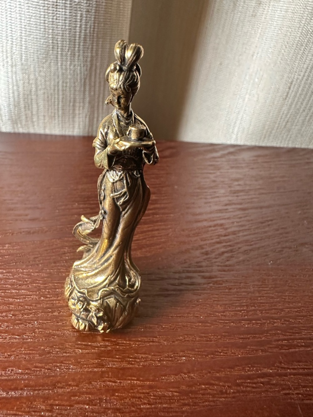 Mini Brass Collectible Figurine Tea Goddess Holding Tea Cup, Vintage Style - Picture 8 of 15